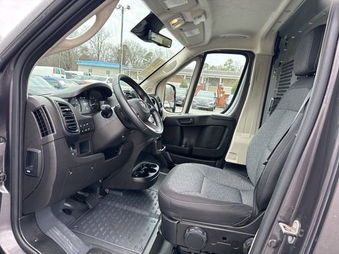 Used 2022 RAM ProMaster 3500 w/ Safety Group image 9