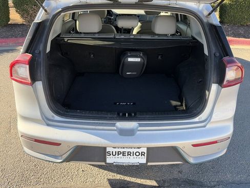 Used 2019 Kia Niro EX Premium image 6