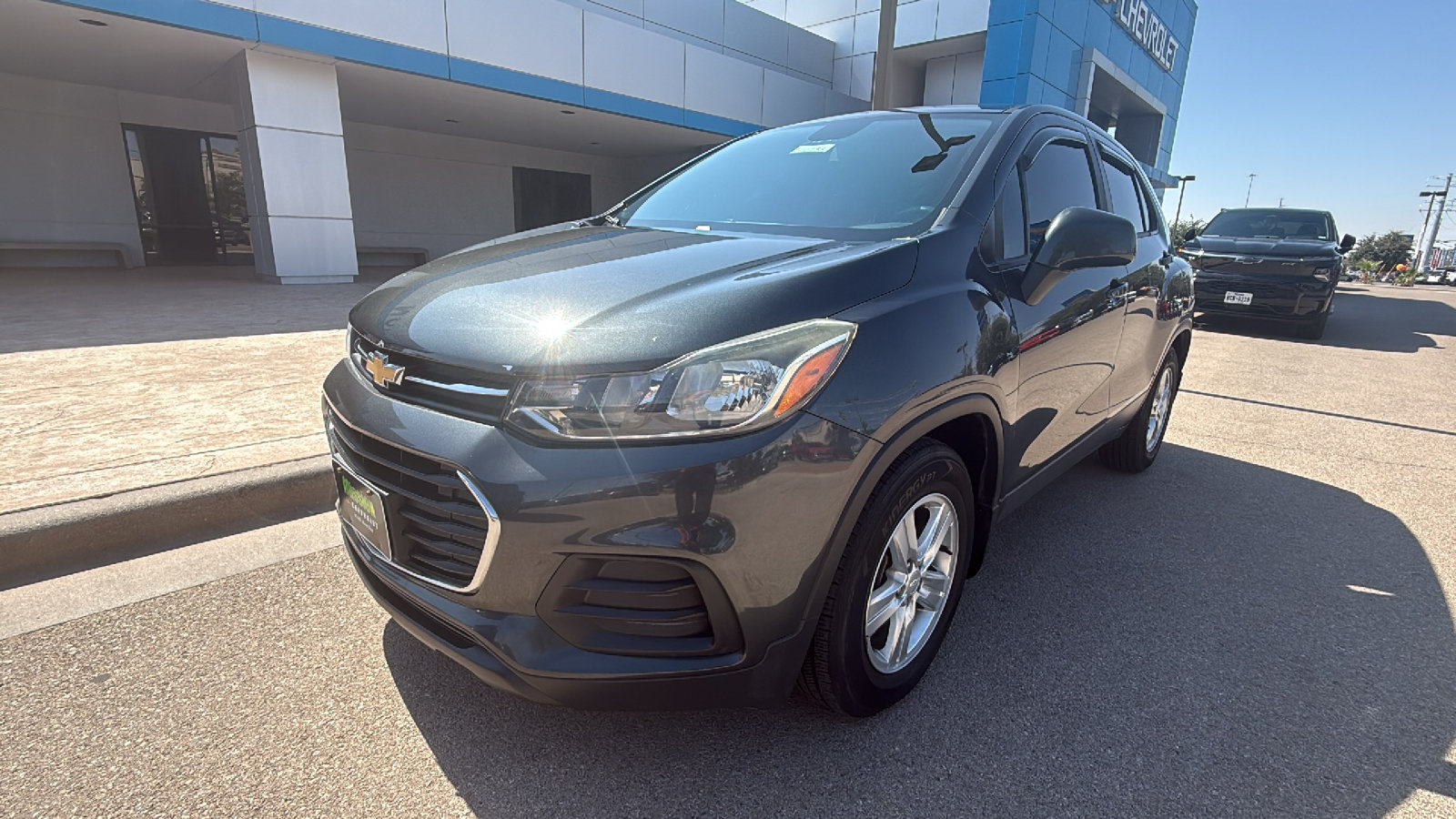 Used 2019 Chevrolet Trax LS FWD image 3