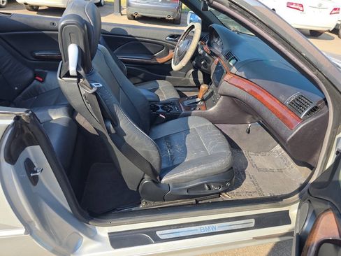 Used 2005 BMW 325Ci Convertible RWD image 25