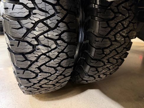 Used 2018 RAM 3500 Laramie RWD image 38