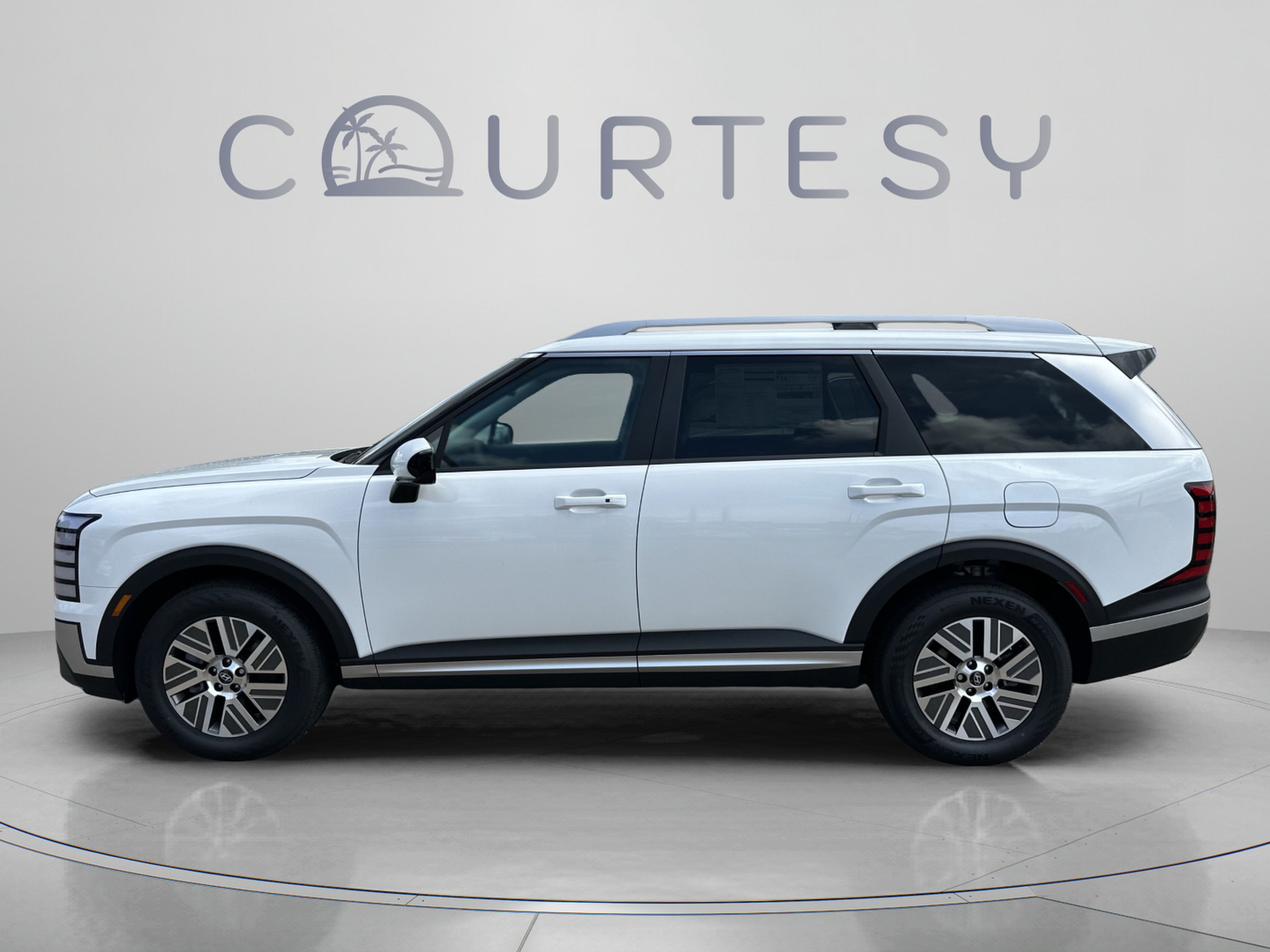 New 2027 Hyundai Palisade SEL FWD image 2