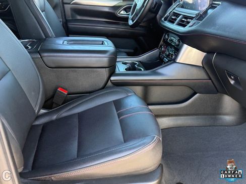 Used 2024 Chevrolet Suburban RST w/ Luxury Package image 10