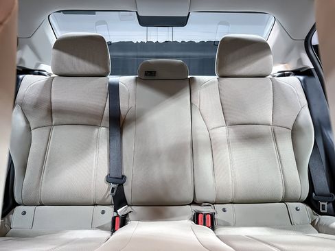 Used 2019 Subaru Impreza 2.0i w/ Eyesight image 26