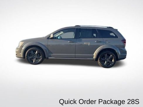 Used 2019 Dodge Journey Crossroad image 2