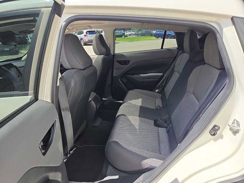 Used 2024 Subaru Crosstrek 2.0i Premium AWD/4WD image 11