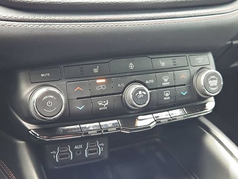 Certified 2021 Dodge Durango R/T w/ Blacktop Package AWD/4WD image 25