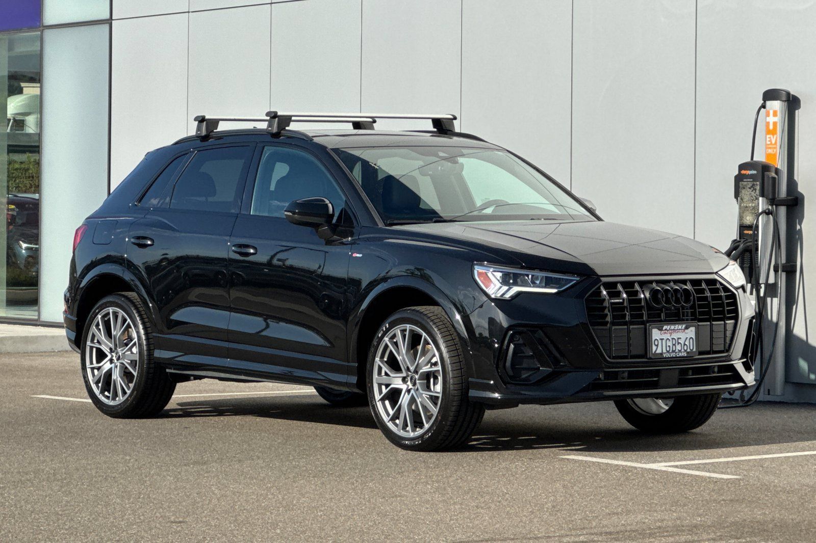 Used 2025 Audi Q3 2.0T Premium Plus w/ Premium Plus Package AWD/4WD image 7