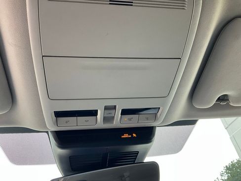 Used 2025 MAZDA CX-70 3.3 Turbo w/ Preferred Package image 31