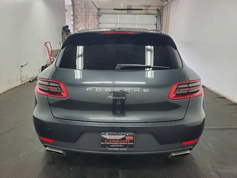 Used 2018 Porsche Macan AWD/4WD image 6