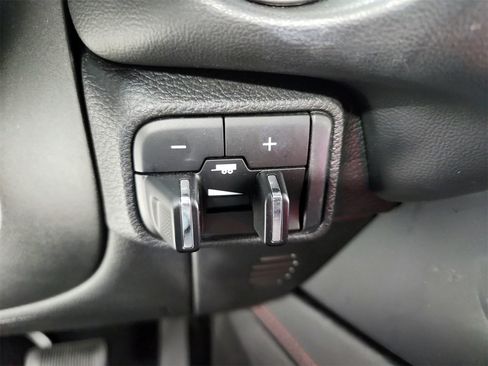 Used 2023 Dodge Durango GT image 37