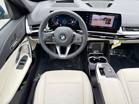 New 2026 BMW X1 xDrive28i w/ Technology Package image 16