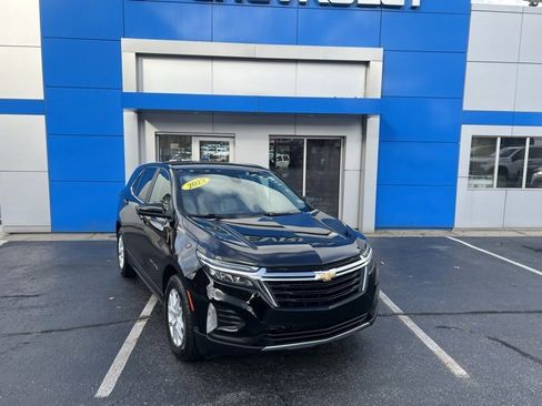 Used 2023 Chevrolet Equinox LT image 3
