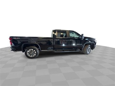 Certified 2022 Chevrolet Silverado 2500 Custom w/ Custom Value Package image 8