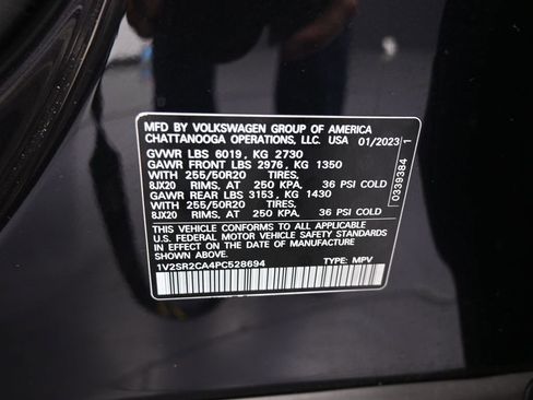 Used 2023 Volkswagen Atlas SEL R-Line image 18