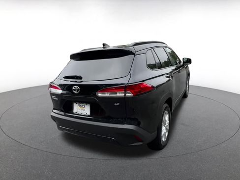 Used 2025 Toyota Corolla Cross LE image 14