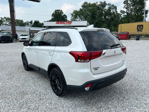 Used 2019 Mitsubishi Outlander SEL AWD/4WD image 6