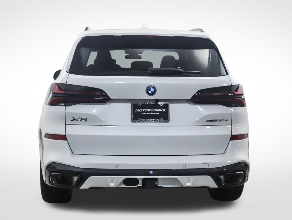 Used 2026 BMW X5 xDrive50e w/ Executive Package AWD/4WD image 4