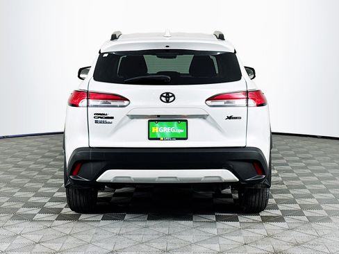 Used 2024 Toyota Corolla Cross LE FWD image 8