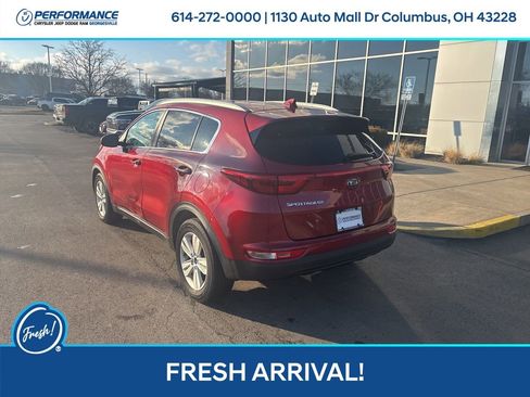 Used 2018 Kia Sportage LX w/ LX Popular Package image 6