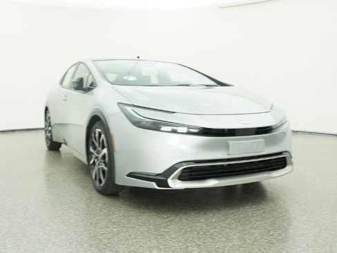 New 2026 Toyota Prius Plug-In Hybrid FWD image 33