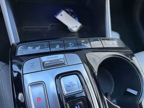 Used 2023 Hyundai Tucson Limited image 17