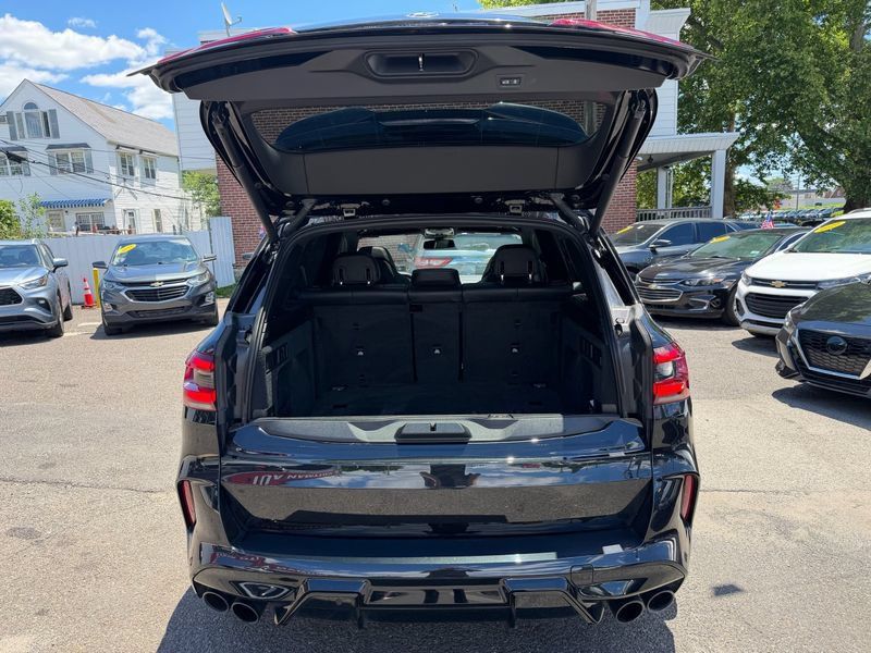 Used 2021 BMW X5 M Competition w/ Premium Package AWD/4WD image 12