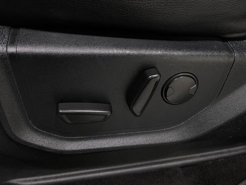 Used 2020 Ford Expedition XLT w/ Equipment Group 202A image 18