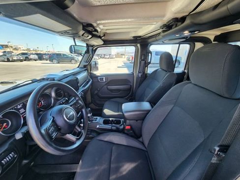 Used 2020 Jeep Gladiator Sport w/ Trailer Tow Package AWD/4WD image 11