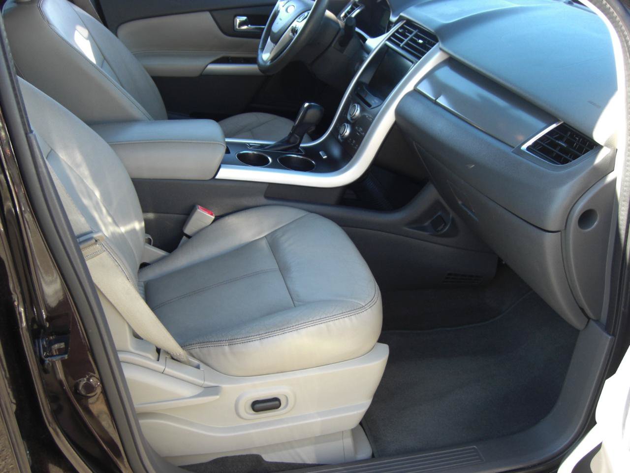 Used 2013 Ford Edge SEL AWD/4WD image 16