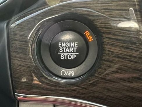 Certified 2018 Jeep Grand Cherokee Summit AWD/4WD image 12