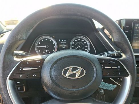 Used 2023 Hyundai Sonata SE w/ Preferred Accessory Package image 18