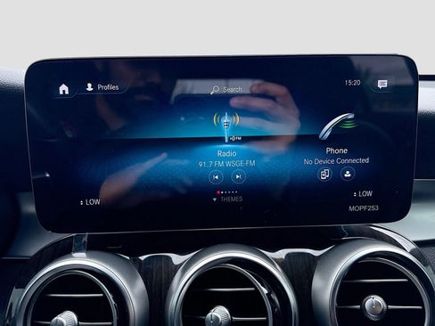 Used 2020 Mercedes-Benz GLC 300 4MATIC image 15