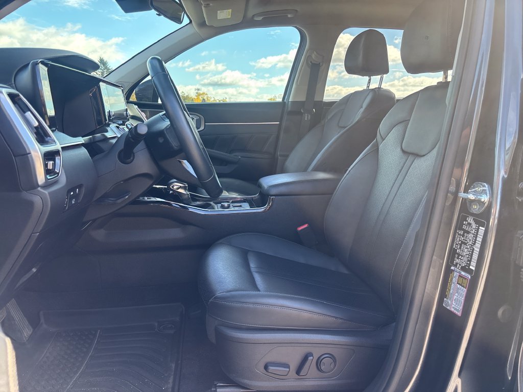 Used 2022 Kia Sorento SX AWD/4WD image 9