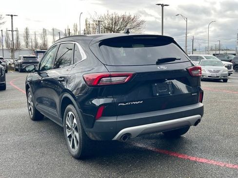 Used 2024 Ford Escape Platinum image 9