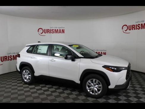 Used 2026 Toyota Corolla Cross L AWD/4WD image 12