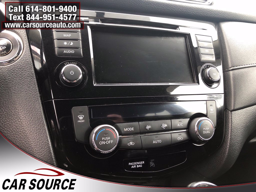 Used 2018 Nissan Rogue SV w/ Premium Package AWD/4WD image 18