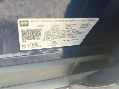 Used 2023 Chevrolet Equinox Premier AWD/4WD image 25