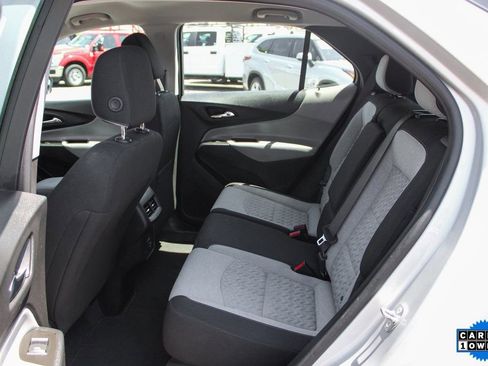 Used 2022 Chevrolet Equinox LS image 29