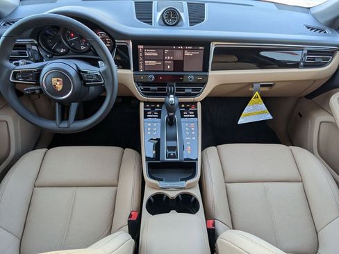 New 2026 Porsche Macan image 22