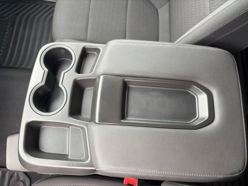 Used 2022 Chevrolet Silverado 1500 LT AWD/4WD image 24