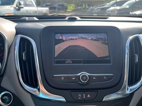 Used 2023 Chevrolet Equinox LT FWD image 19