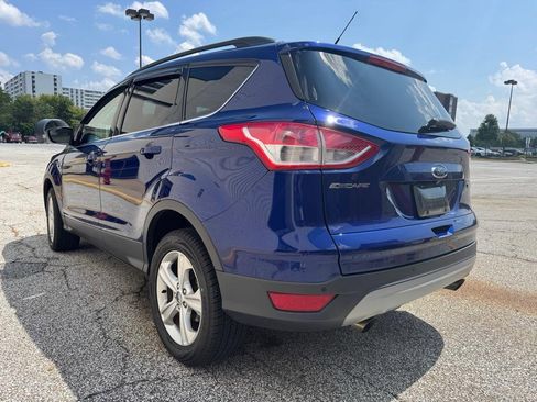 Used 2016 Ford Escape SE w/ Equipment Group 201A image 3