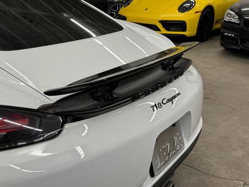 Used 2018 Porsche 718 Cayman RWD image 10