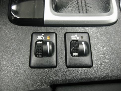 Used 2019 Toyota Highlander XLE image 20