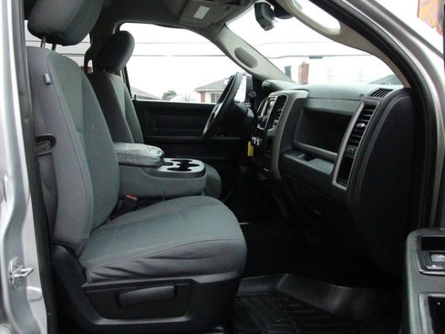 Used 2015 RAM 2500 Tradesman w/ Chrome Appearance Group image 10