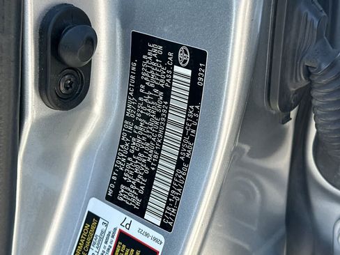 Used 2017 Toyota Camry SE FWD image 35