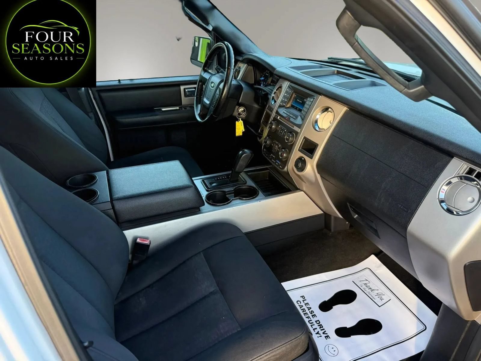 Used 2017 Ford Expedition XLT RWD image 5