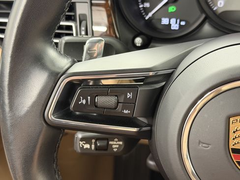Certified 2023 Porsche Macan S AWD/4WD image 48