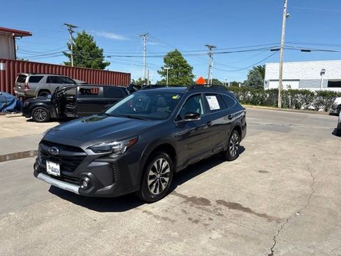 Used 2023 Subaru Outback Limited AWD/4WD image 3